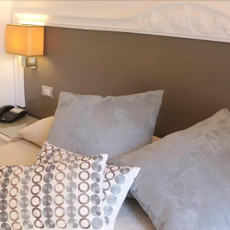 Le Mummarelle 2* Neapel