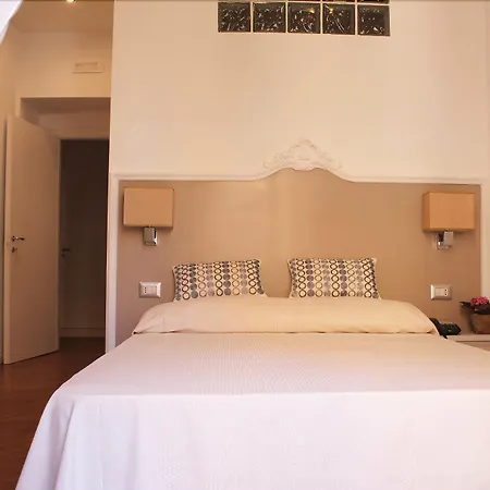 Le Mummarelle 2* Неаполь